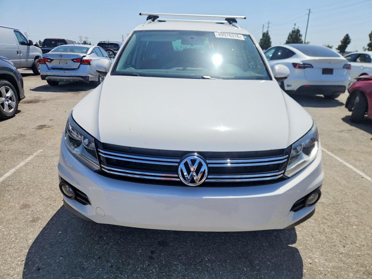 Volkswagen Tiguan S