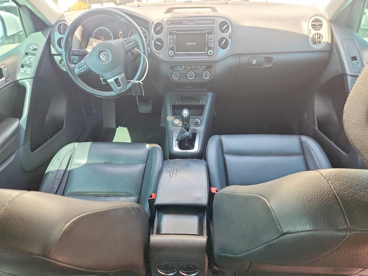Volkswagen Tiguan S
