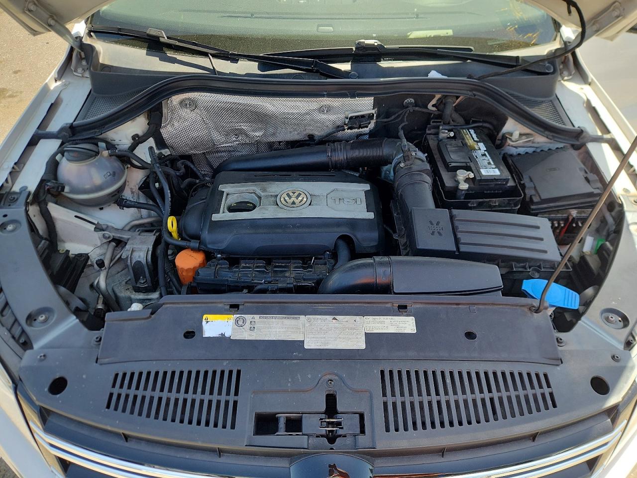 Volkswagen Tiguan S