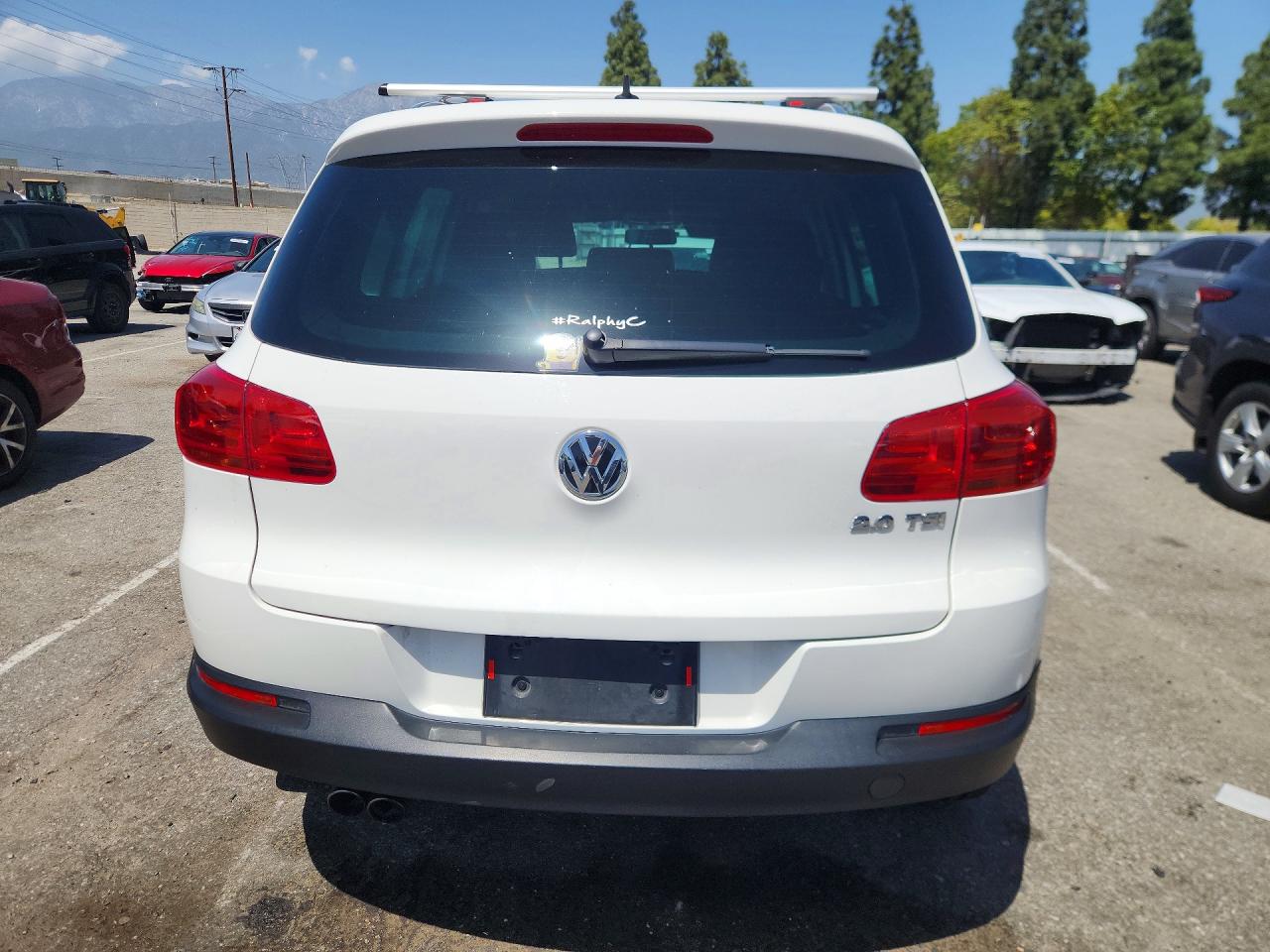 Volkswagen Tiguan S