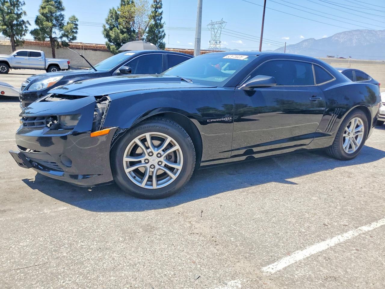 Salvage Chevrolet Camaro Image