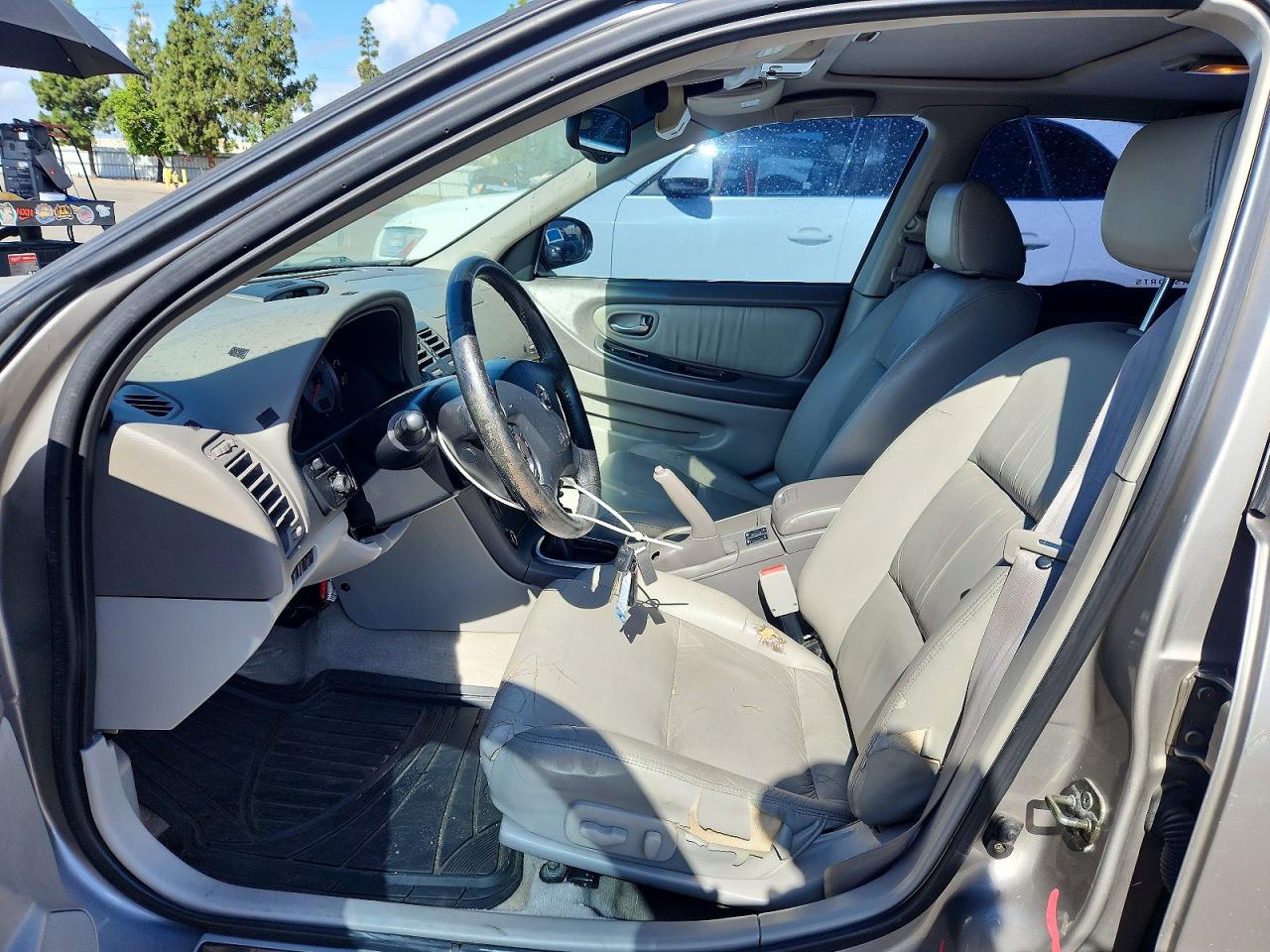 Nissan Maxima Gxe