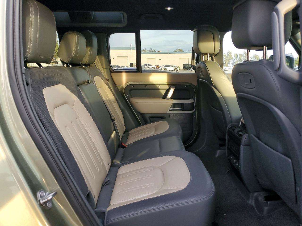 Land Rover Defender 110 X-dynamic Hse