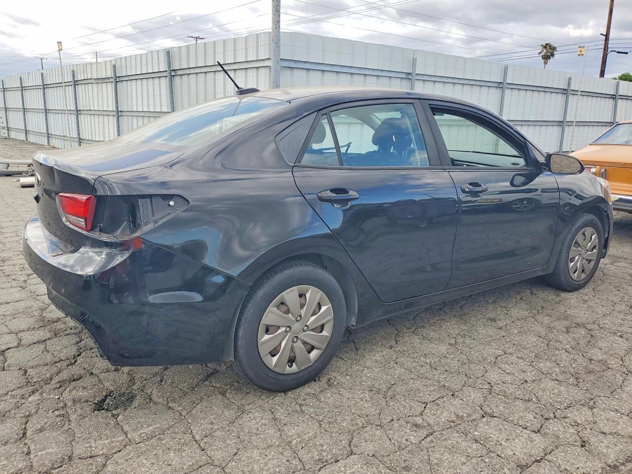 Kia Rio S