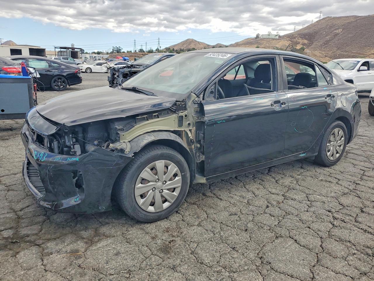 Salvage Kia Rio Image