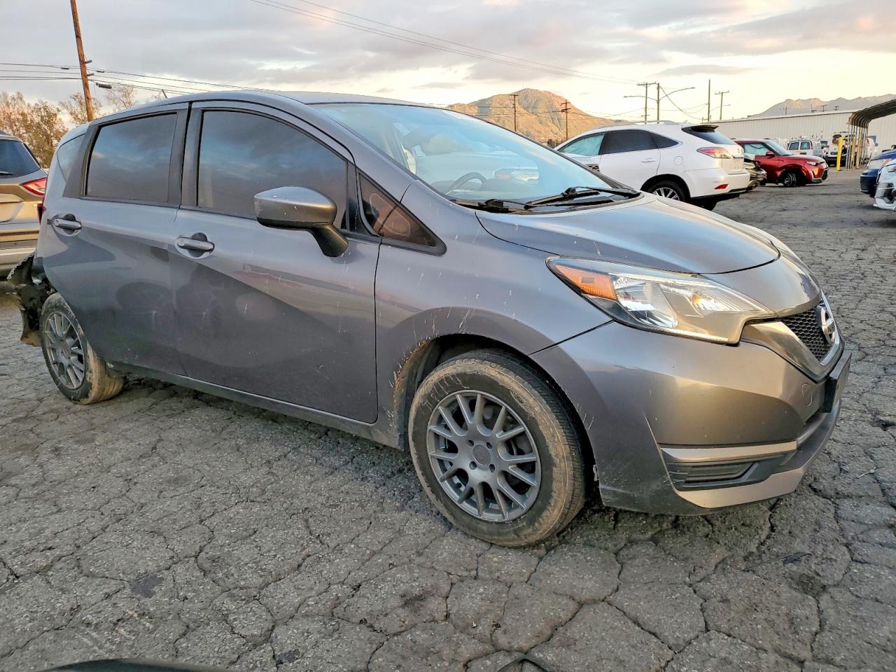 Nissan Versa