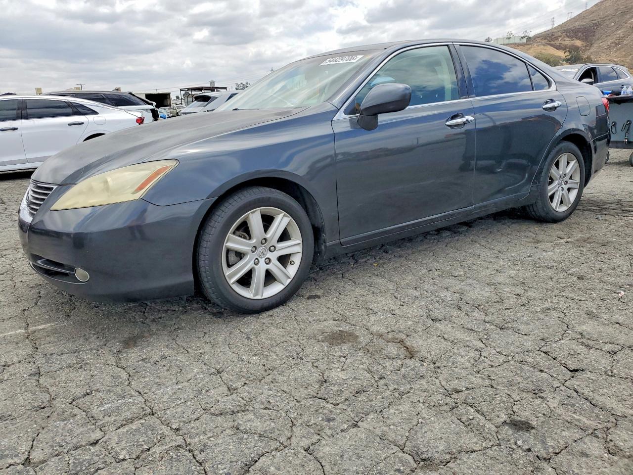 Salvage Lexus Es Image