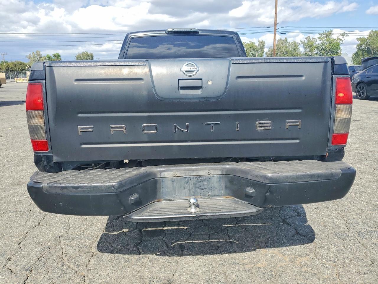 Nissan Frontier Xe-v6