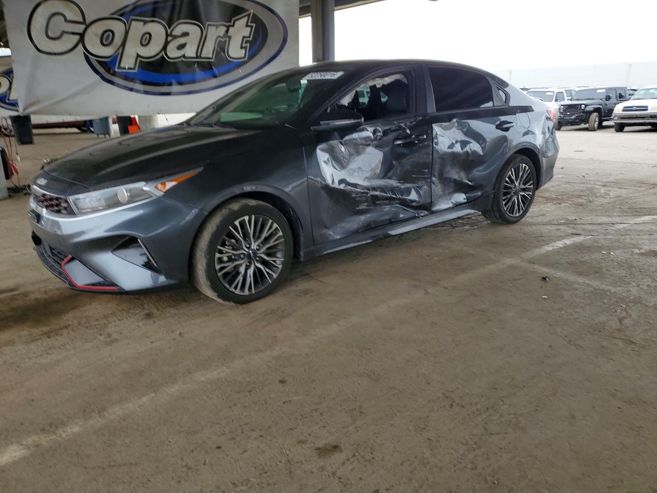 Salvage Kia Forte Image