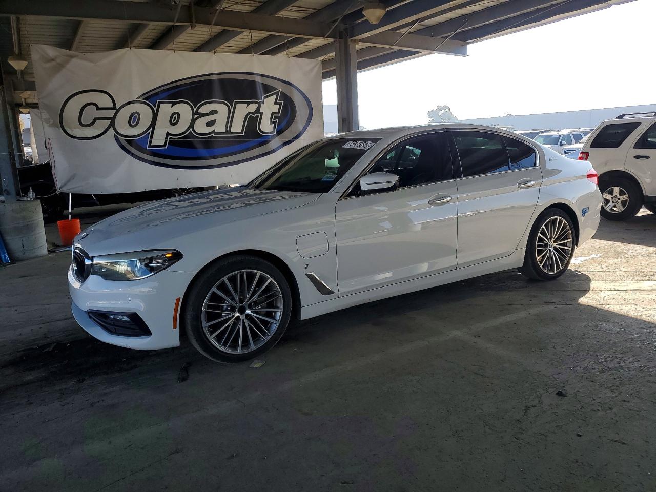 Salvage BMW 5 Series Image
