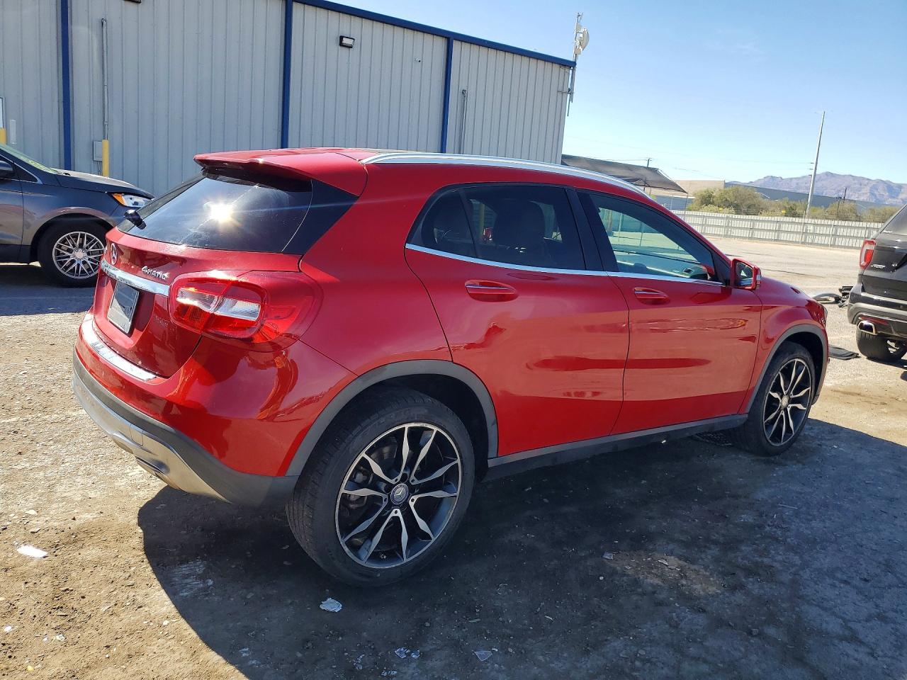 Mercedes-Benz GLA 250 4matic