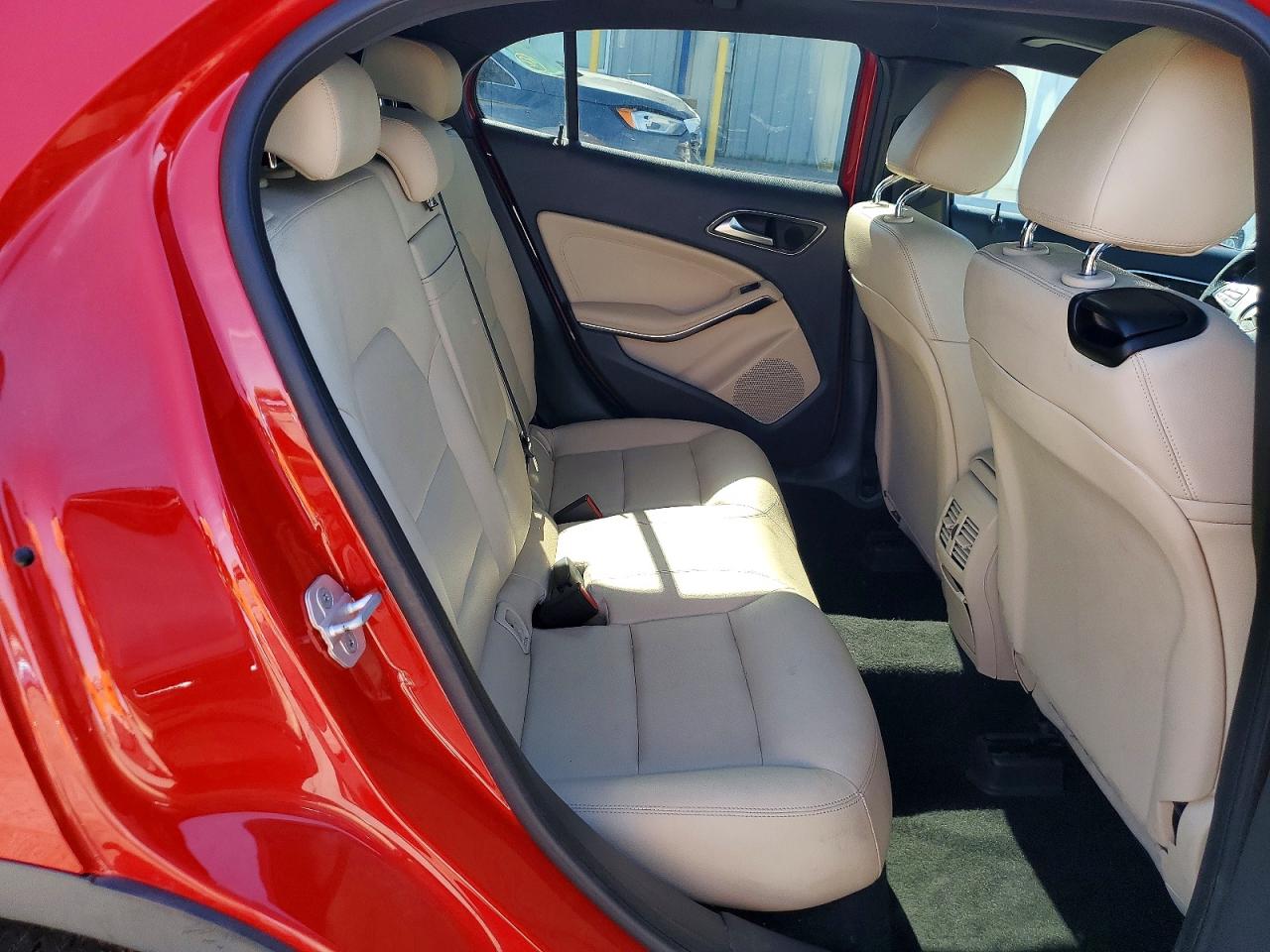 Mercedes-Benz GLA 250 4matic