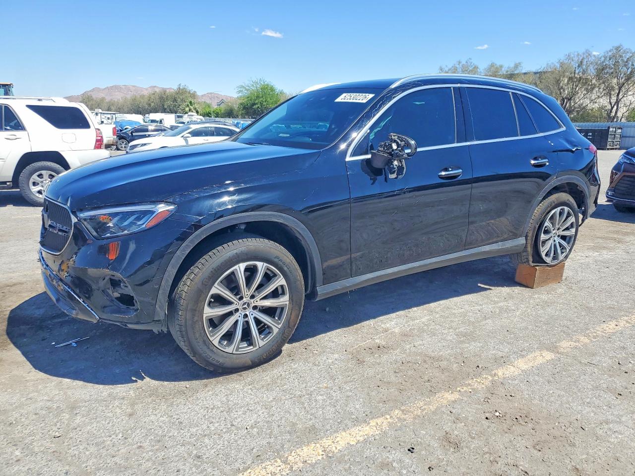 Salvage Mercedes-Benz GLC Image