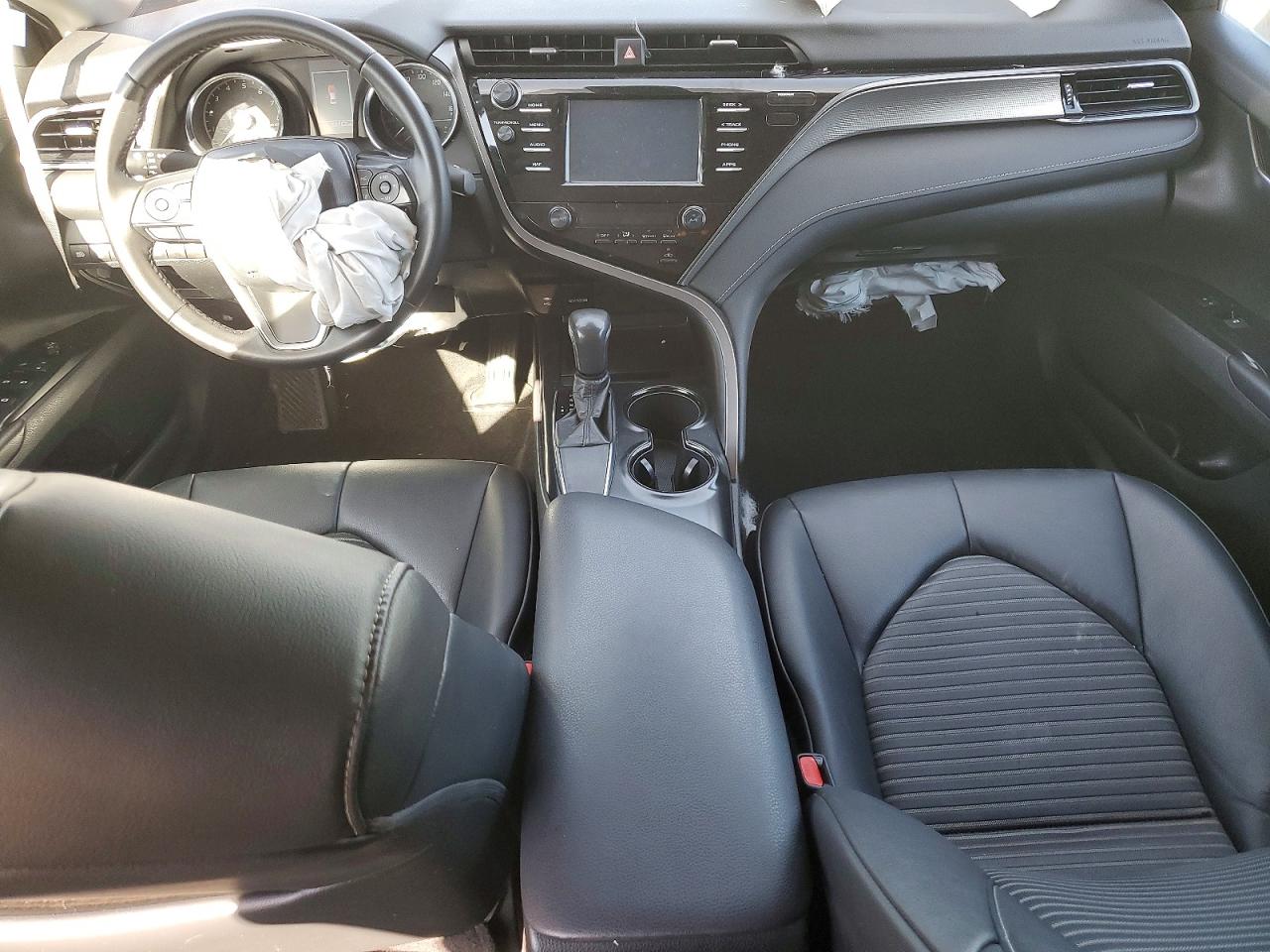 Toyota Camry L