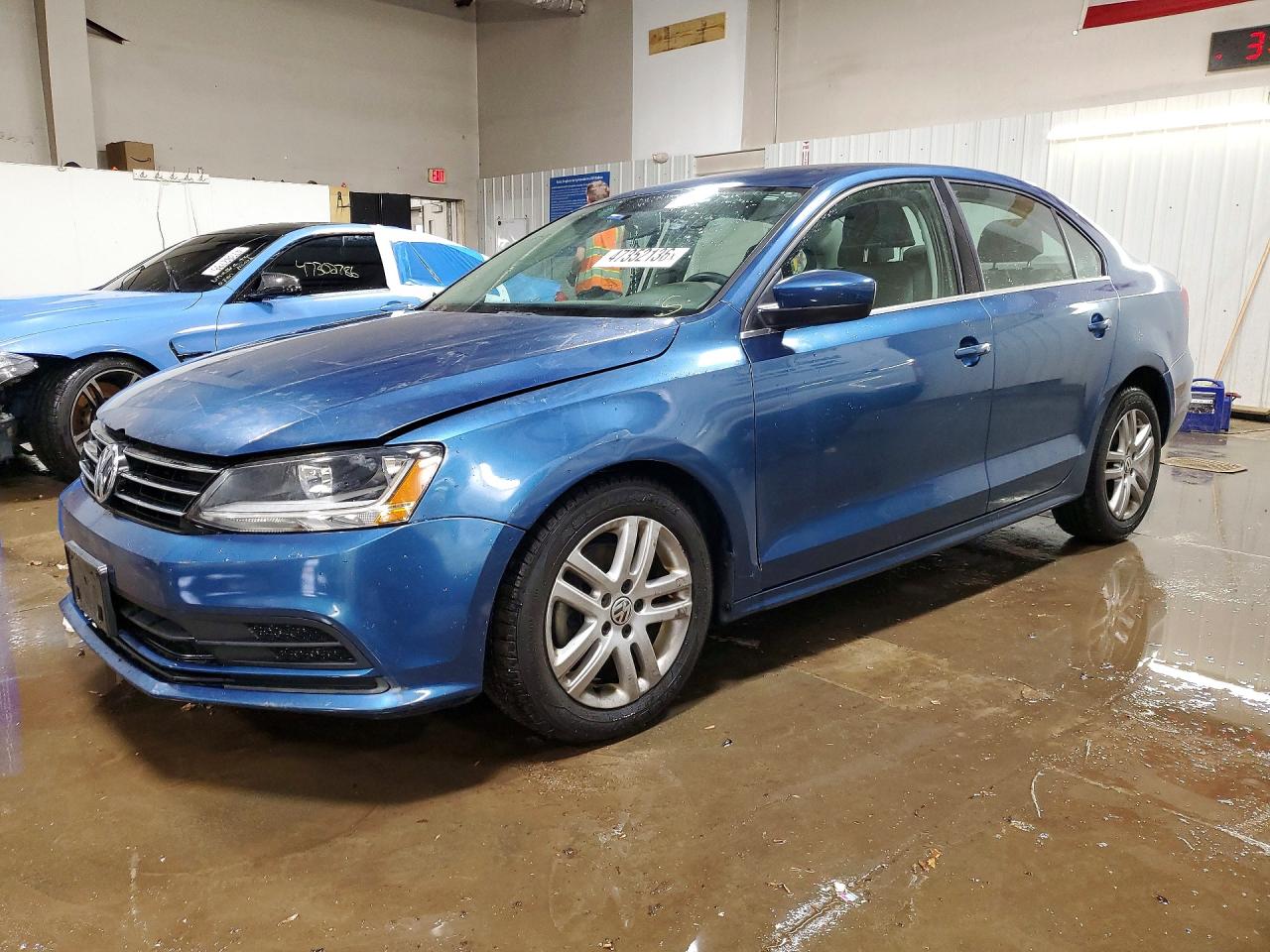 Salvage Volkswagen Jetta Image