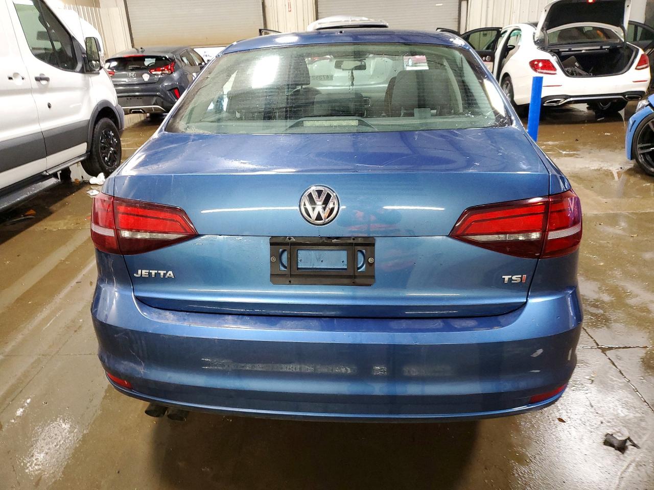 Volkswagen Jetta S