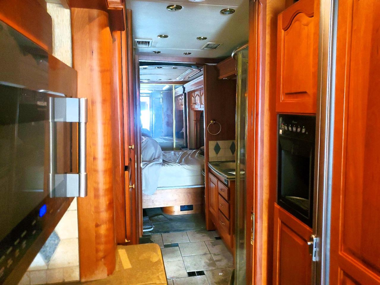 Country Coach Motorhome Magna