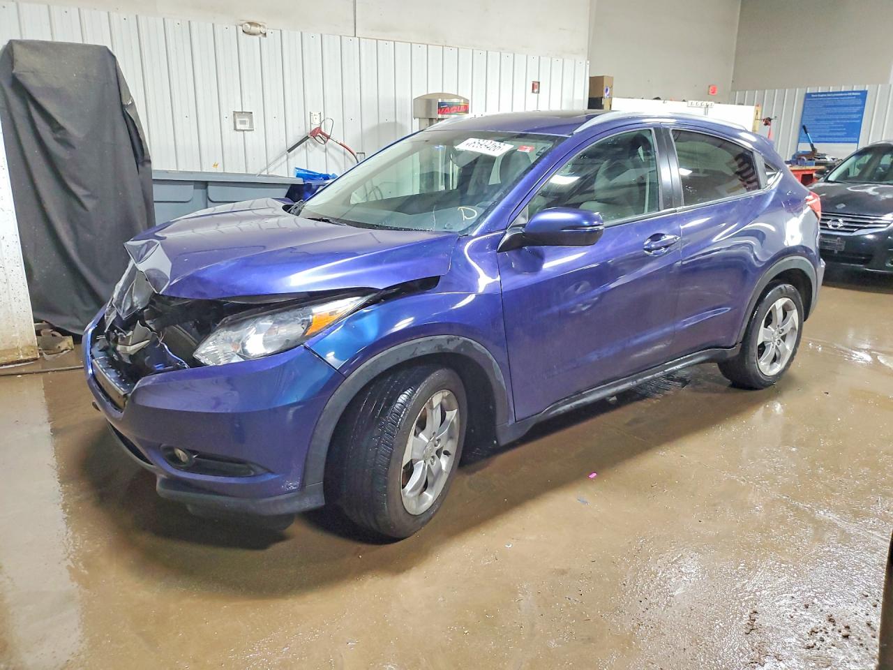 Salvage Honda HR-V Image
