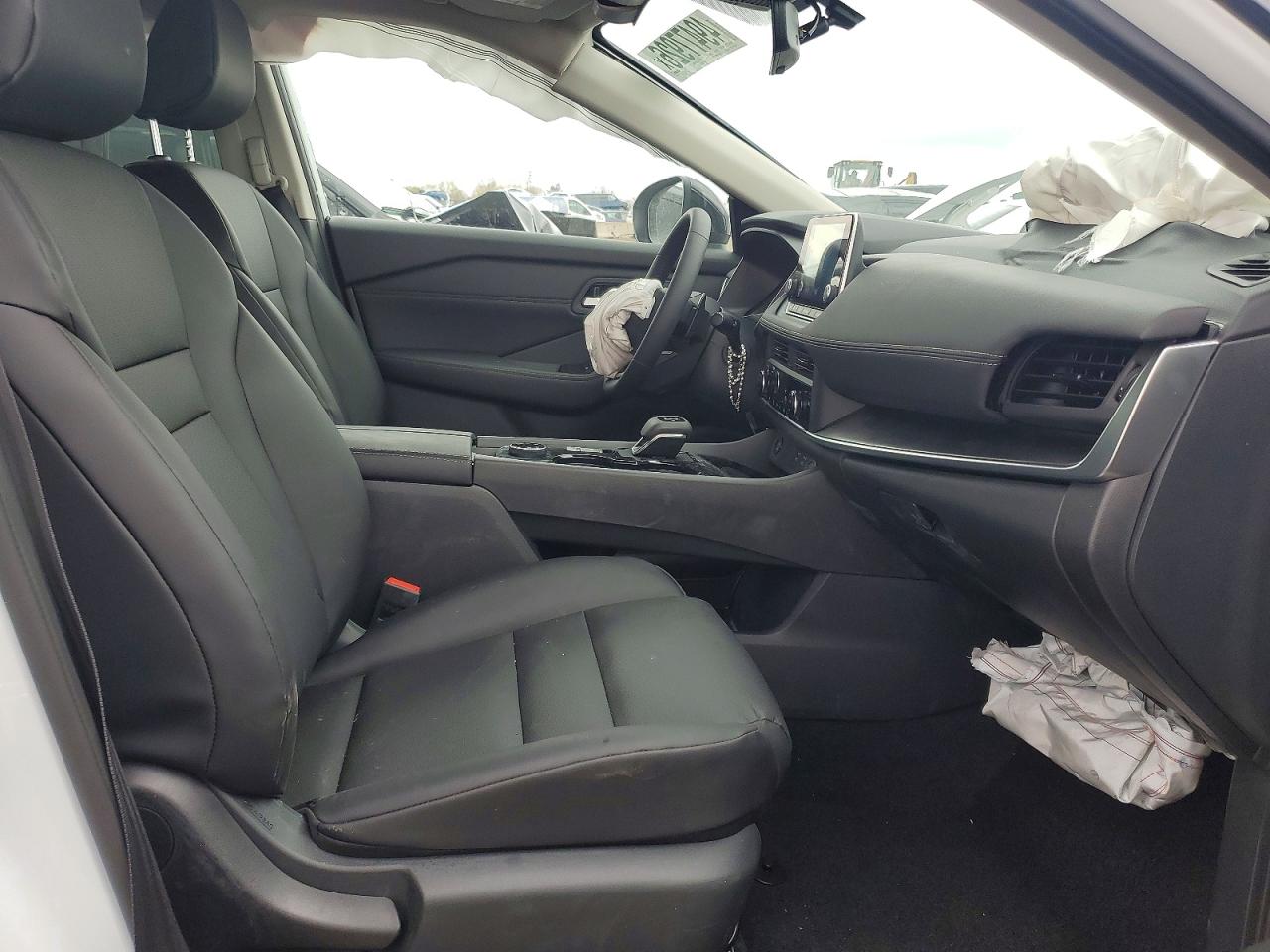 Nissan Rogue Dark Armor
