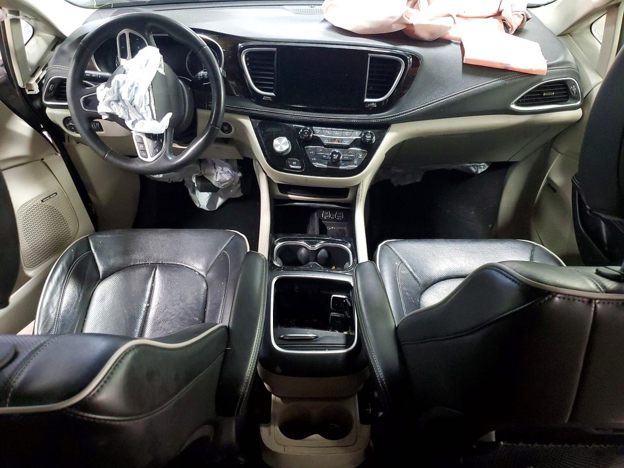 Chrysler Pacifica Limited