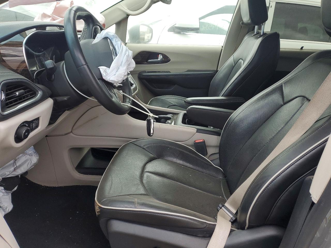 Chrysler Pacifica Limited