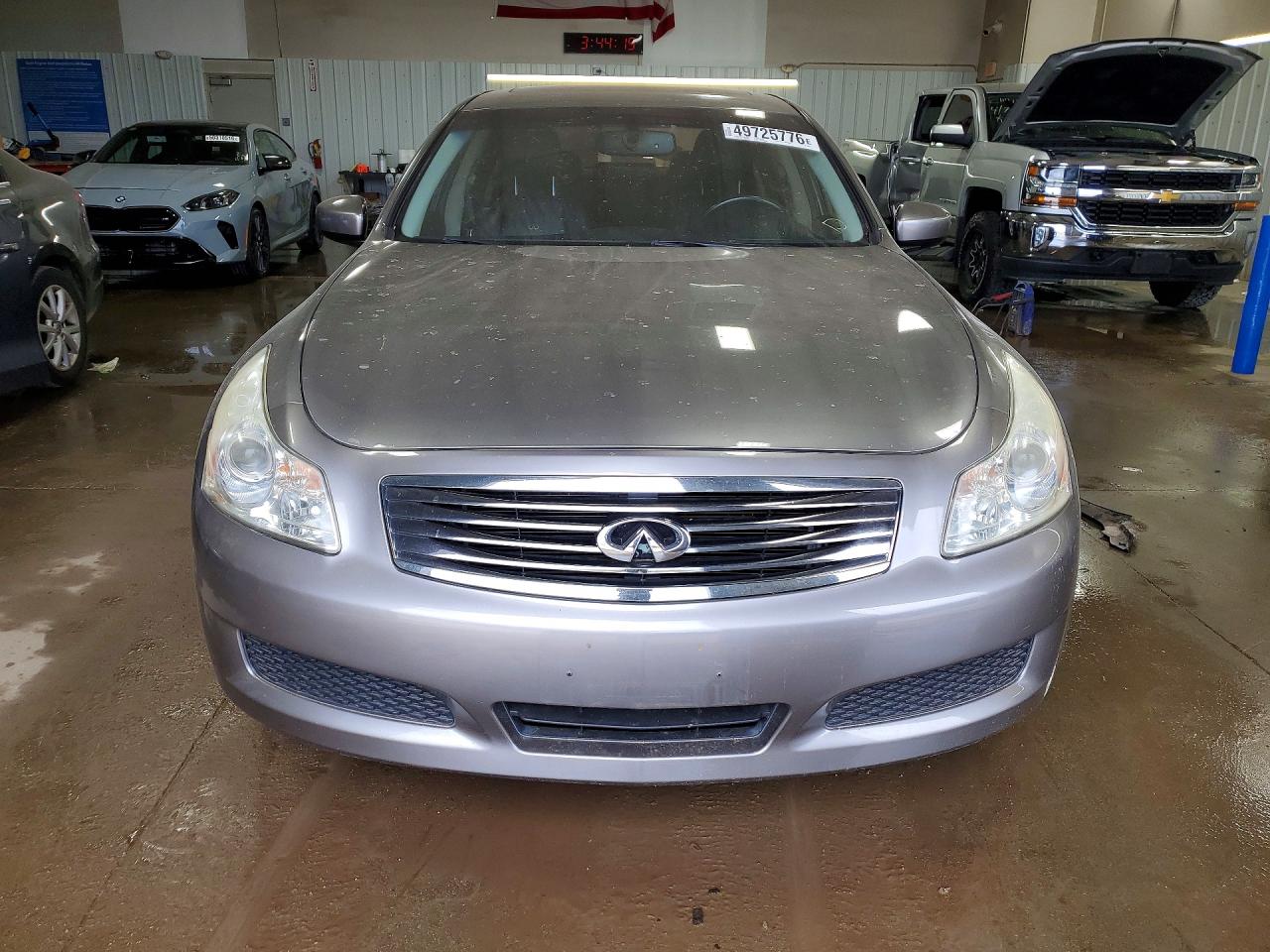 INFINITI G37 X