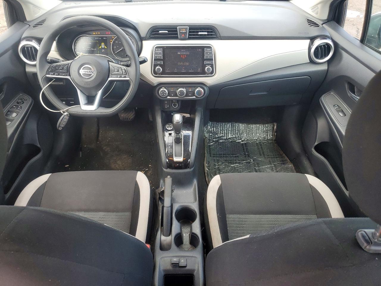 Nissan Versa Sv