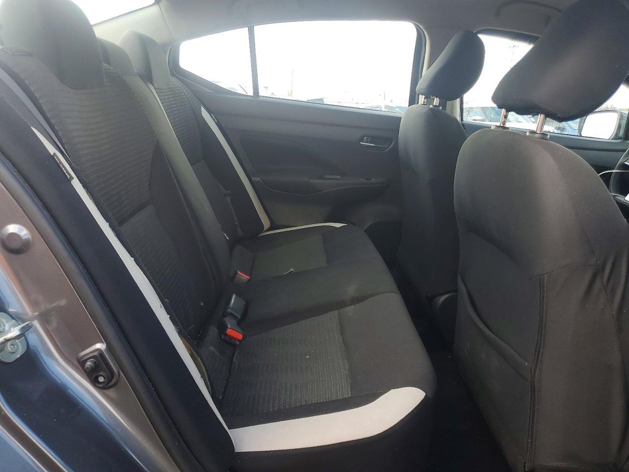 Nissan Versa Sv