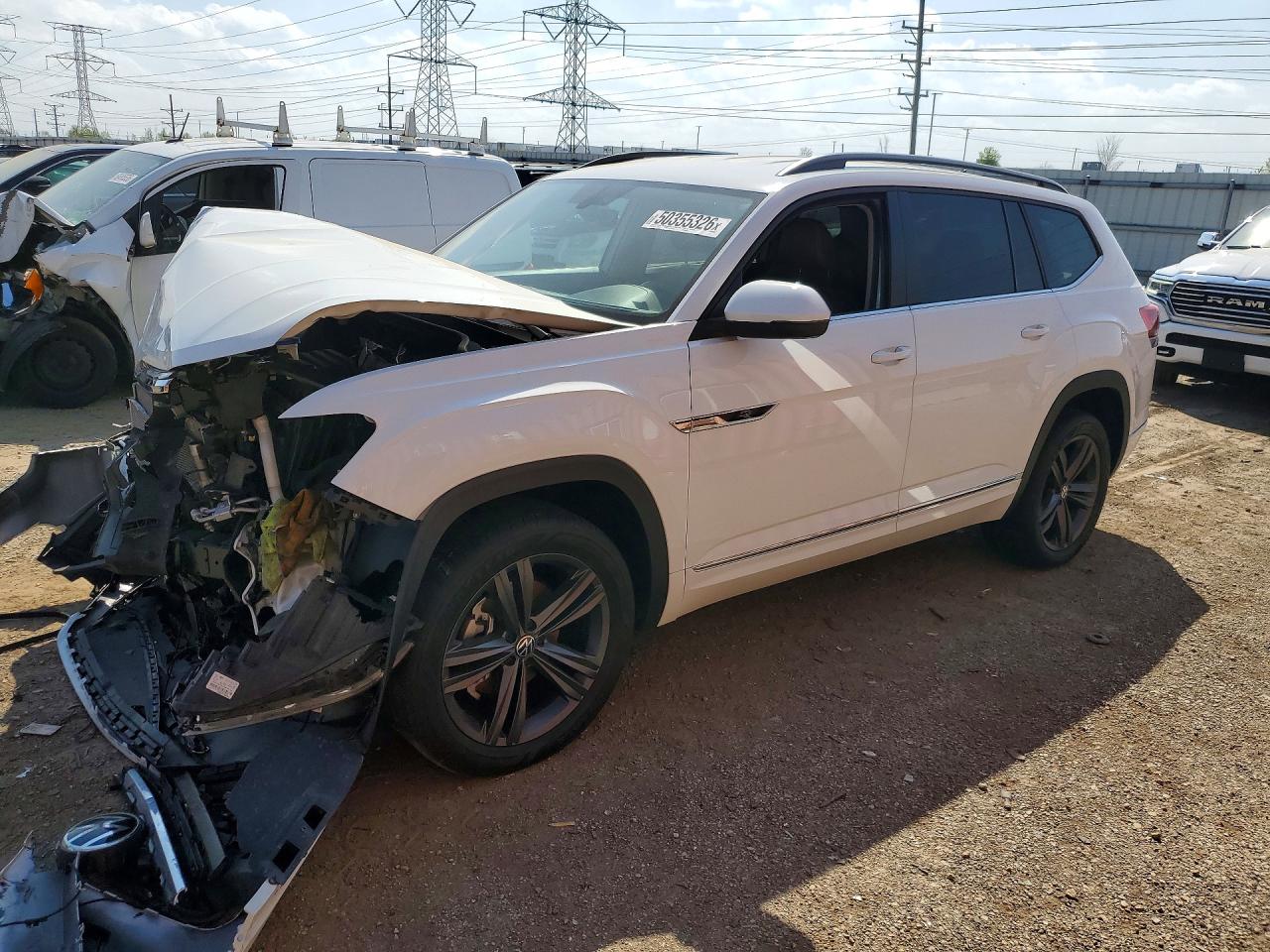 Salvage Volkswagen Atlas Image