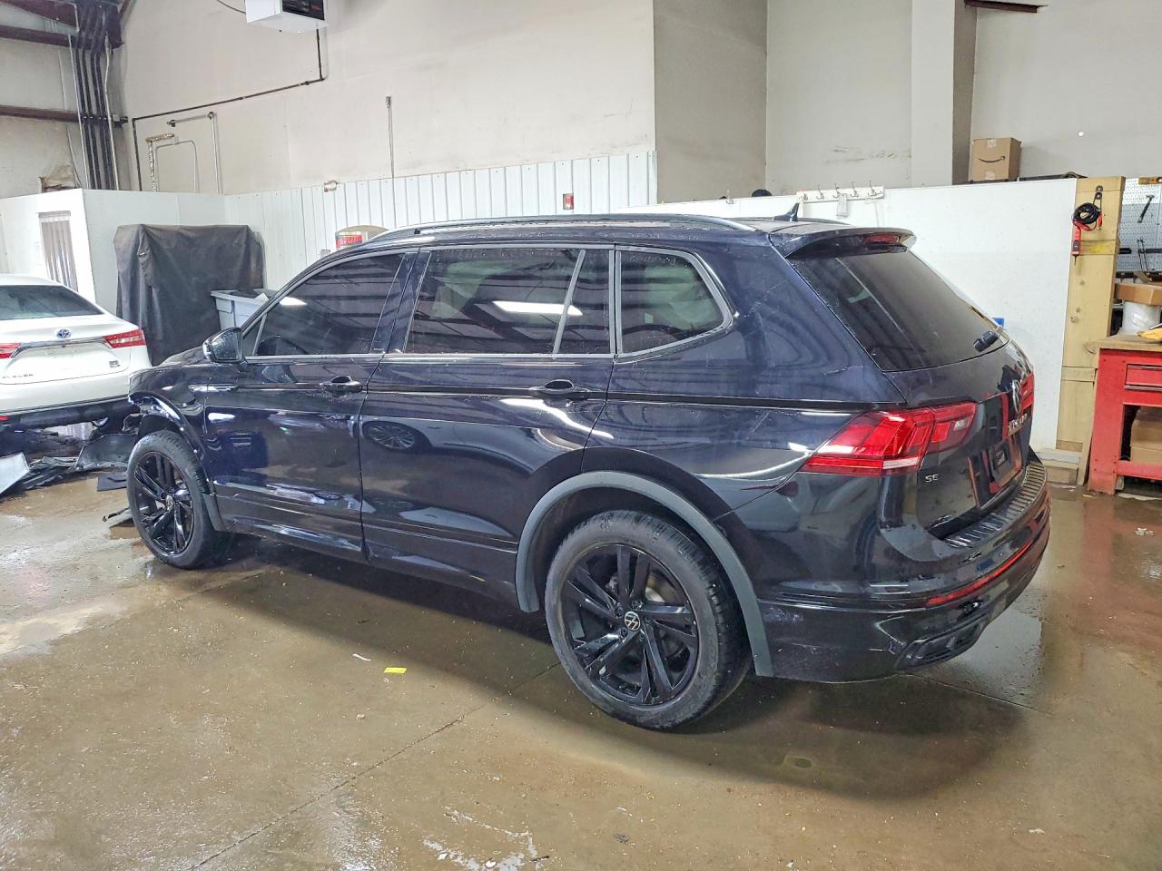 Volkswagen Tiguan Se R-line Black