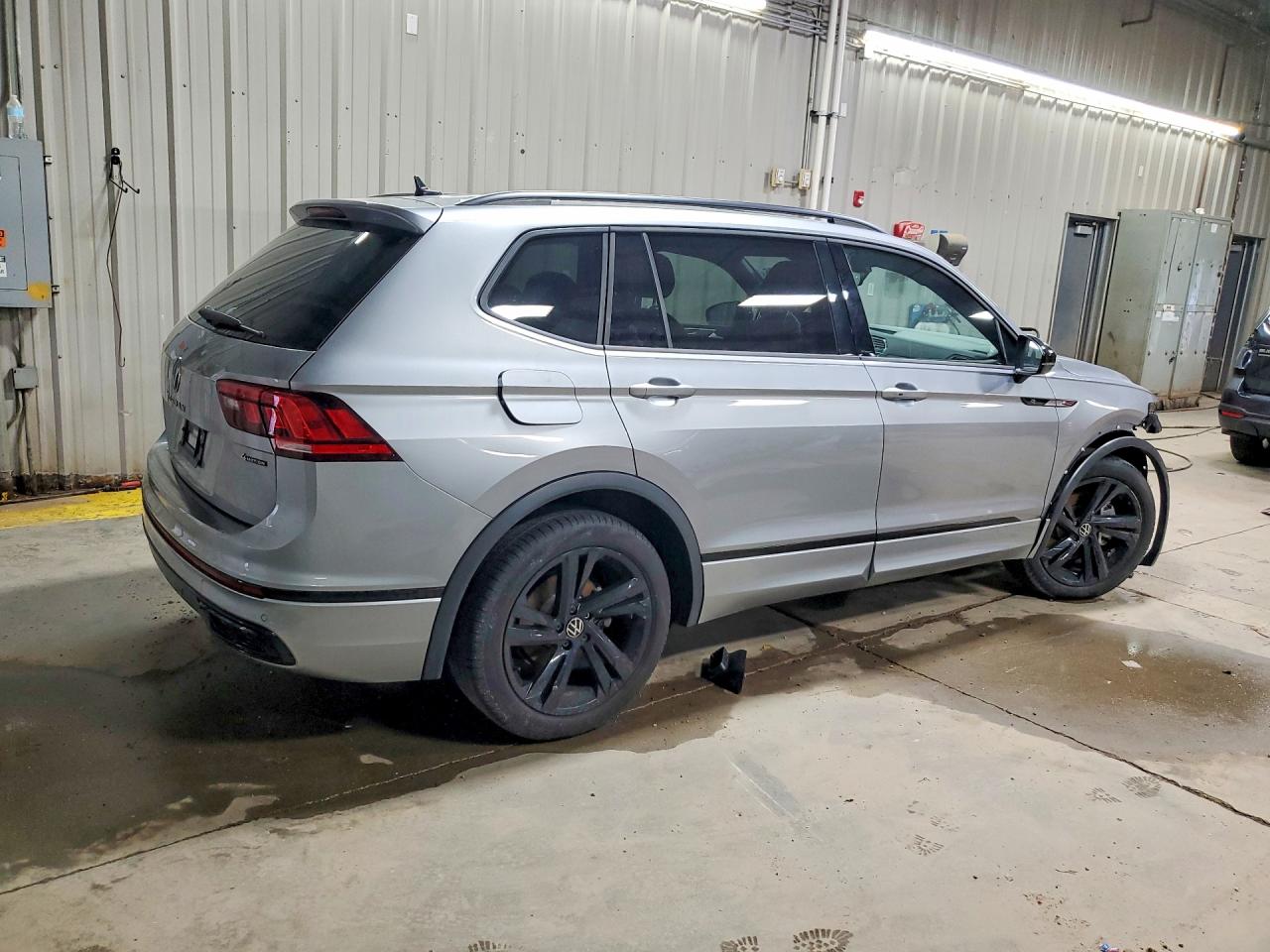 Volkswagen Tiguan Se R-line Black