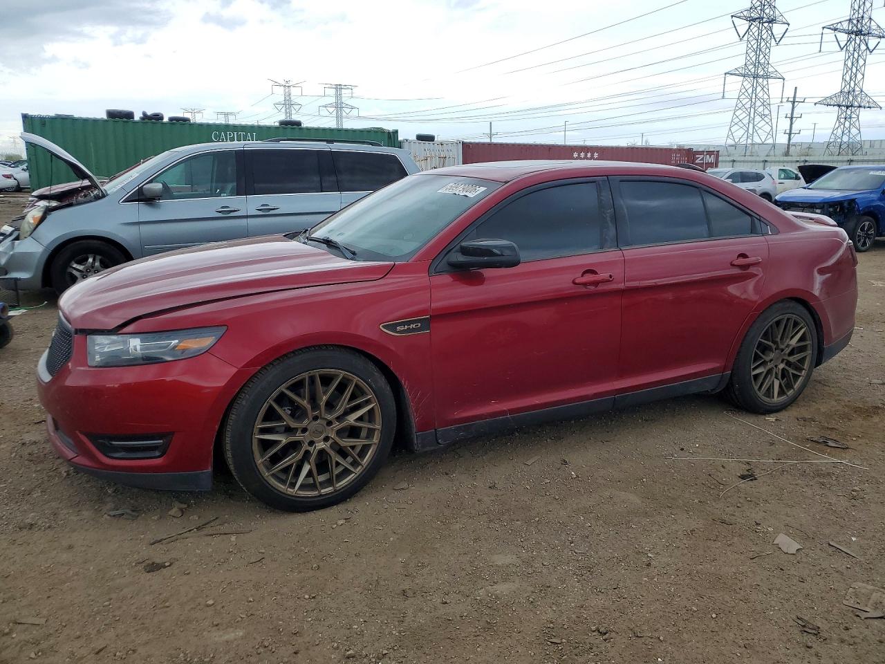 Salvage Ford Taurus Image