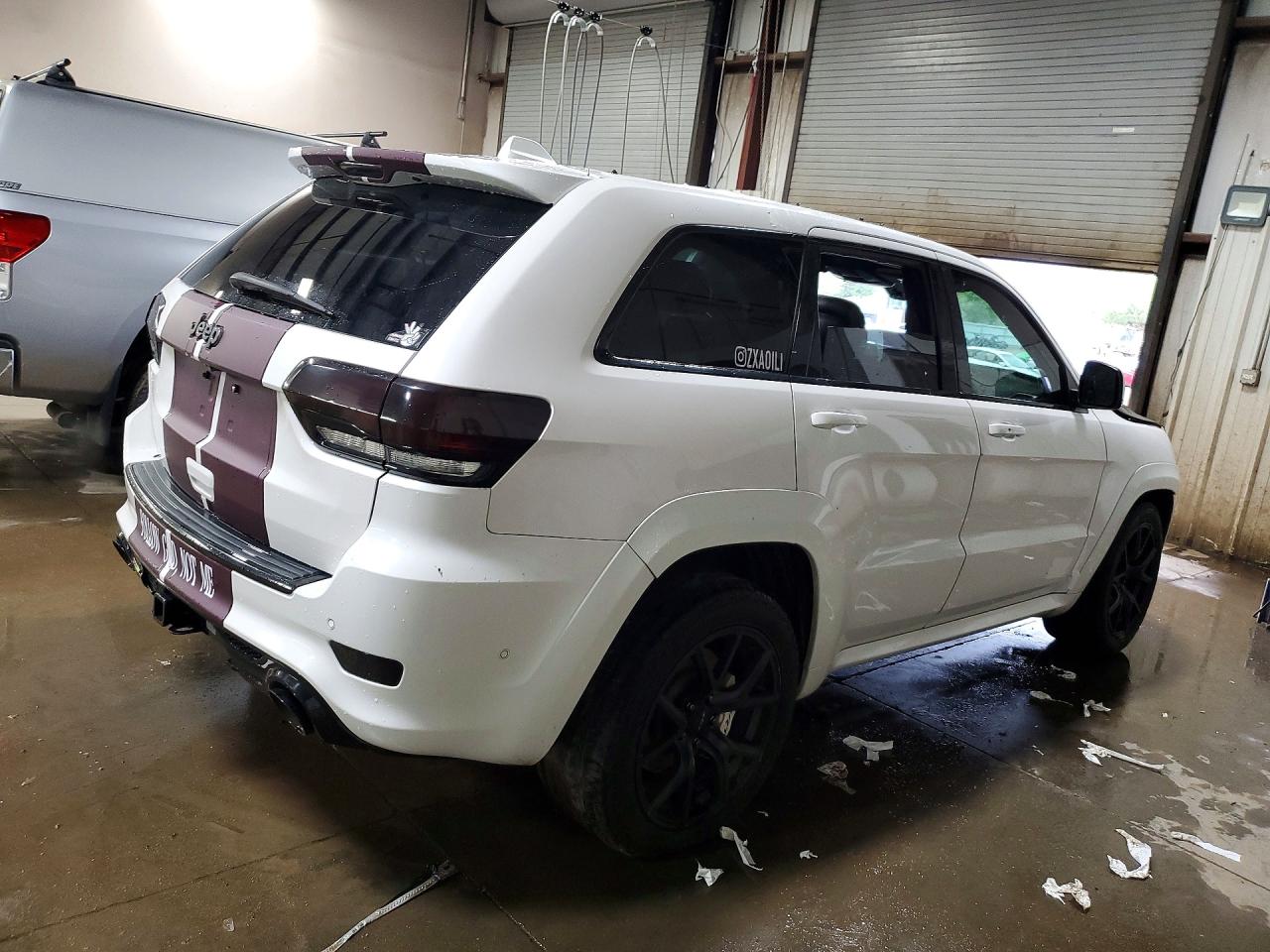 Jeep Cherokee Srt-8