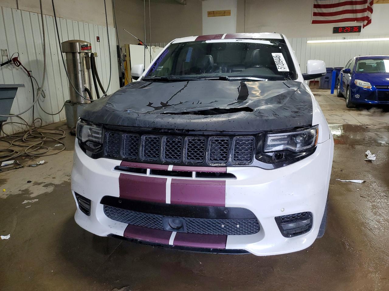 Jeep Cherokee Srt-8