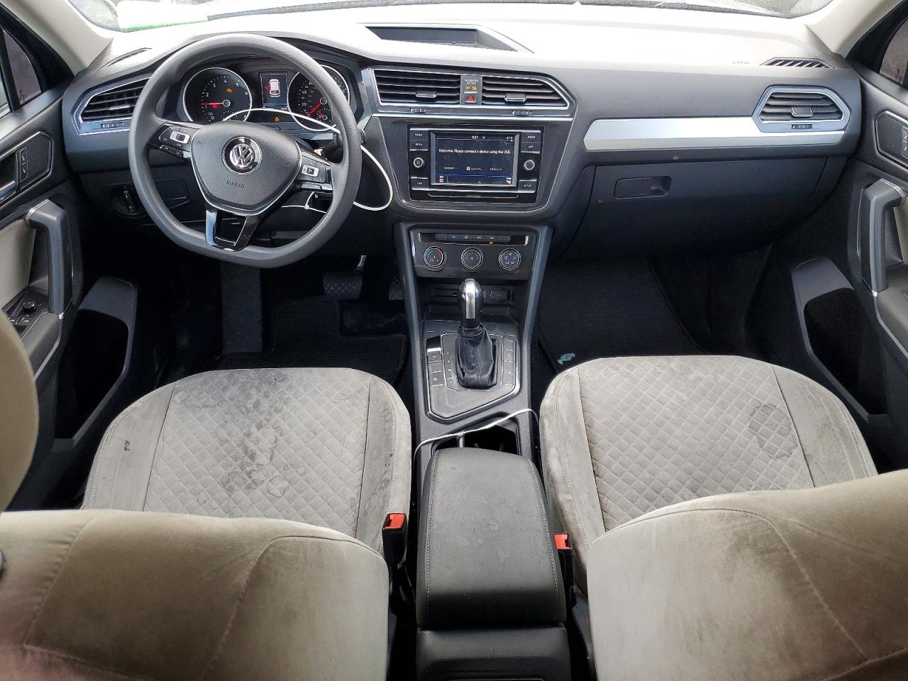 Volkswagen Tiguan S