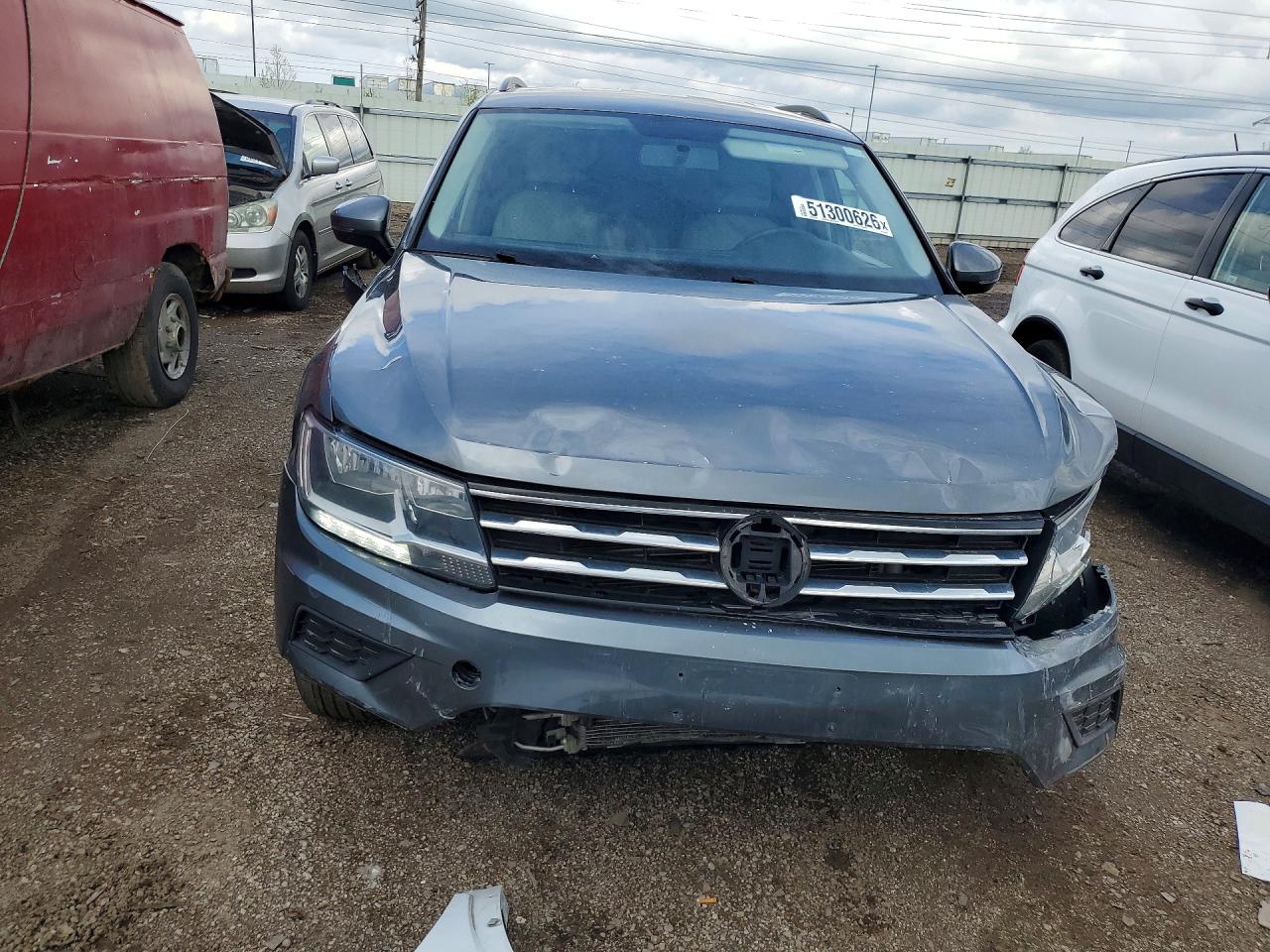 Volkswagen Tiguan S