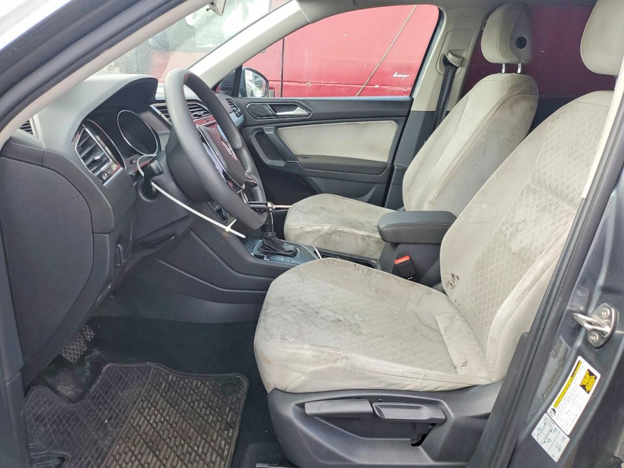 Volkswagen Tiguan S