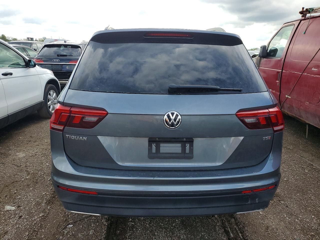 Volkswagen Tiguan S