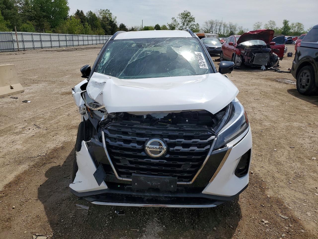 Nissan Kicks Sr
