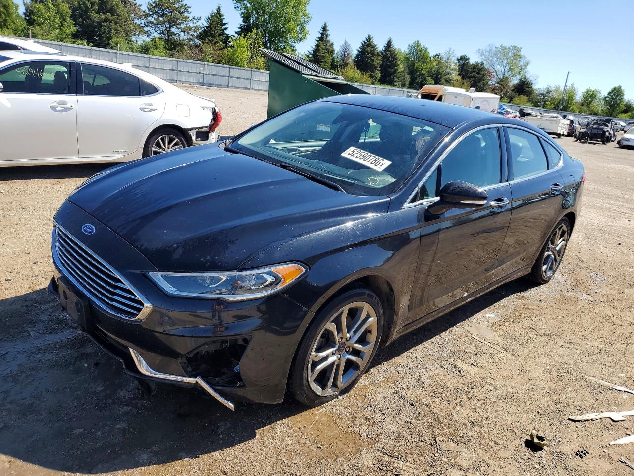 Salvage Ford Fusion Image