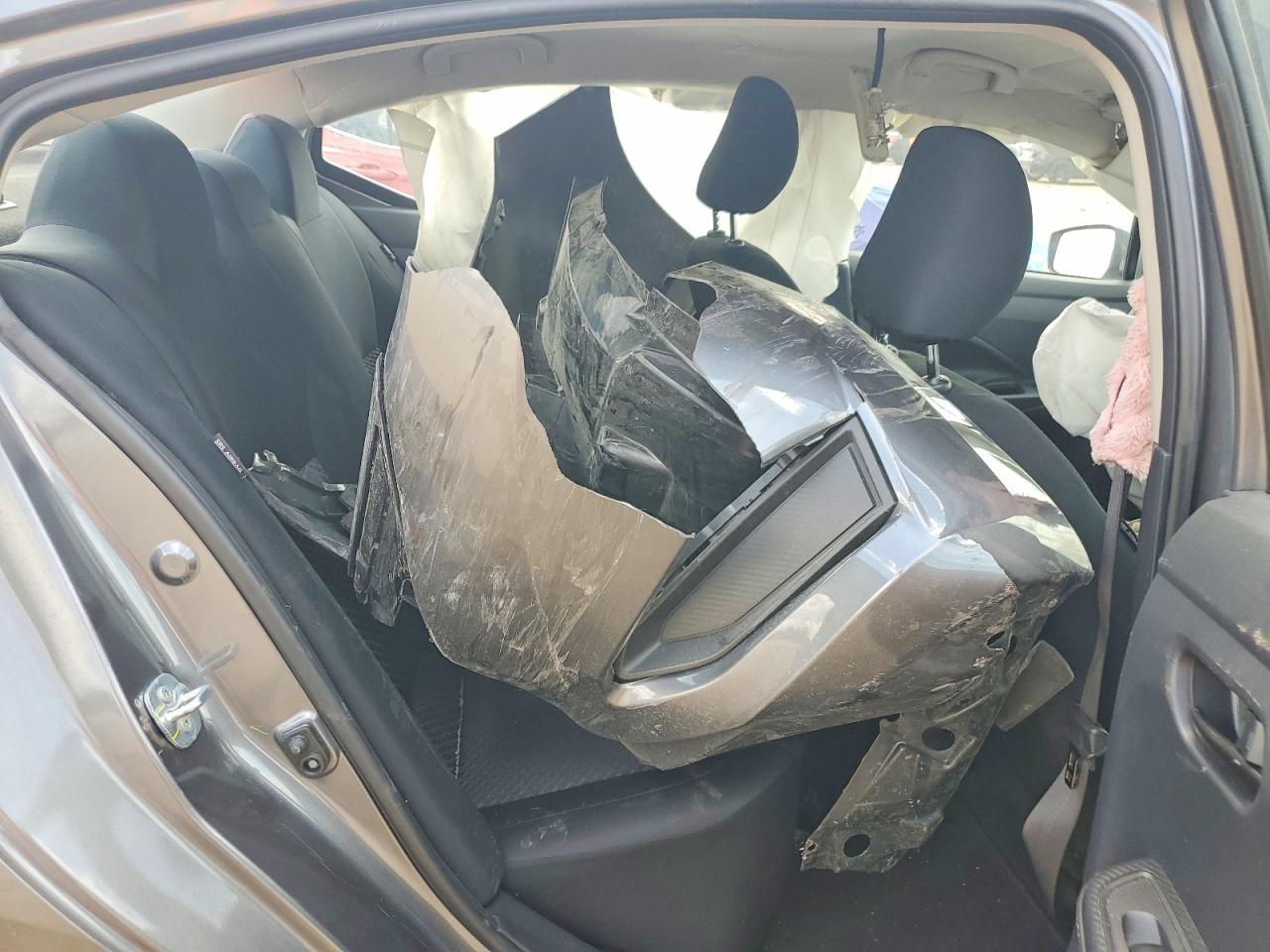 Nissan Versa S