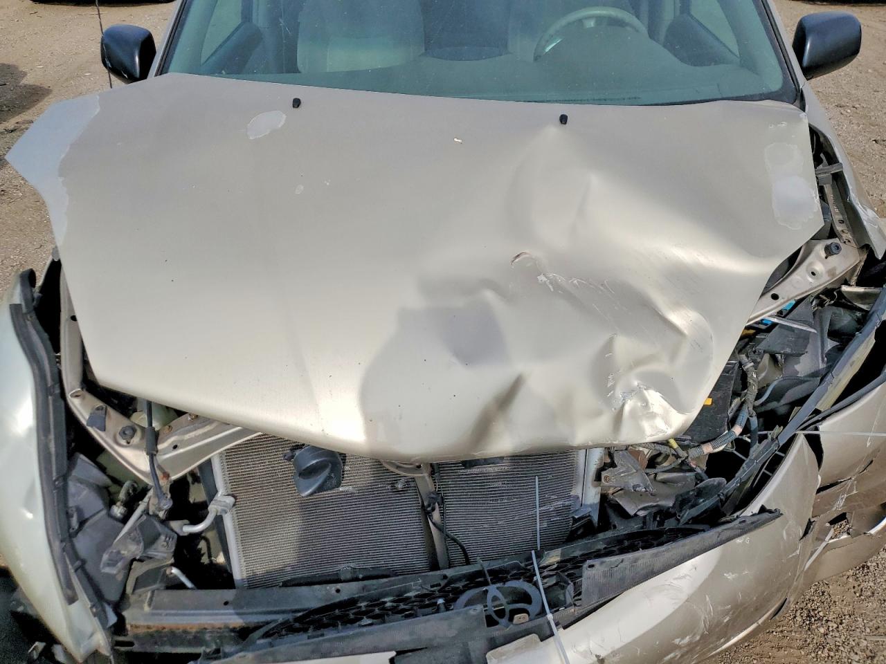 Toyota Sienna Le 8-passenger