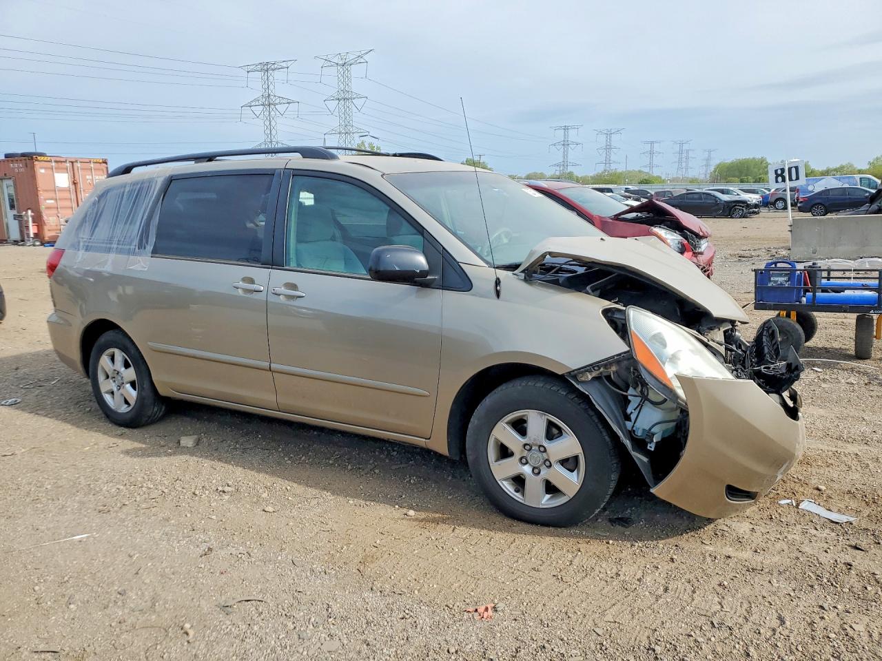 Toyota Sienna Le 8-passenger