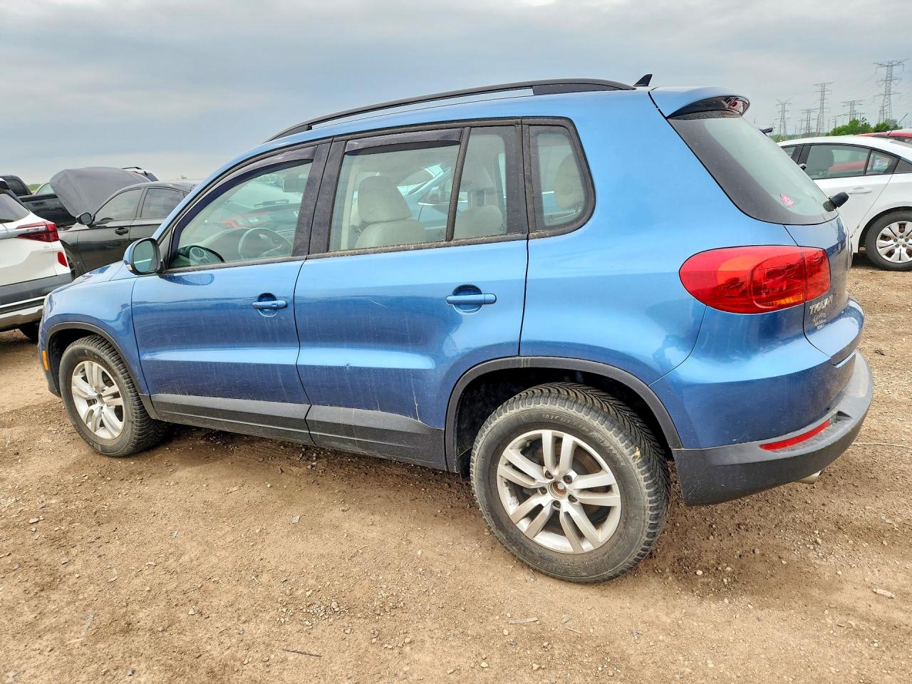 Volkswagen Tiguan S
