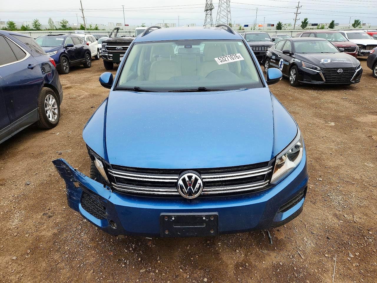 Volkswagen Tiguan S