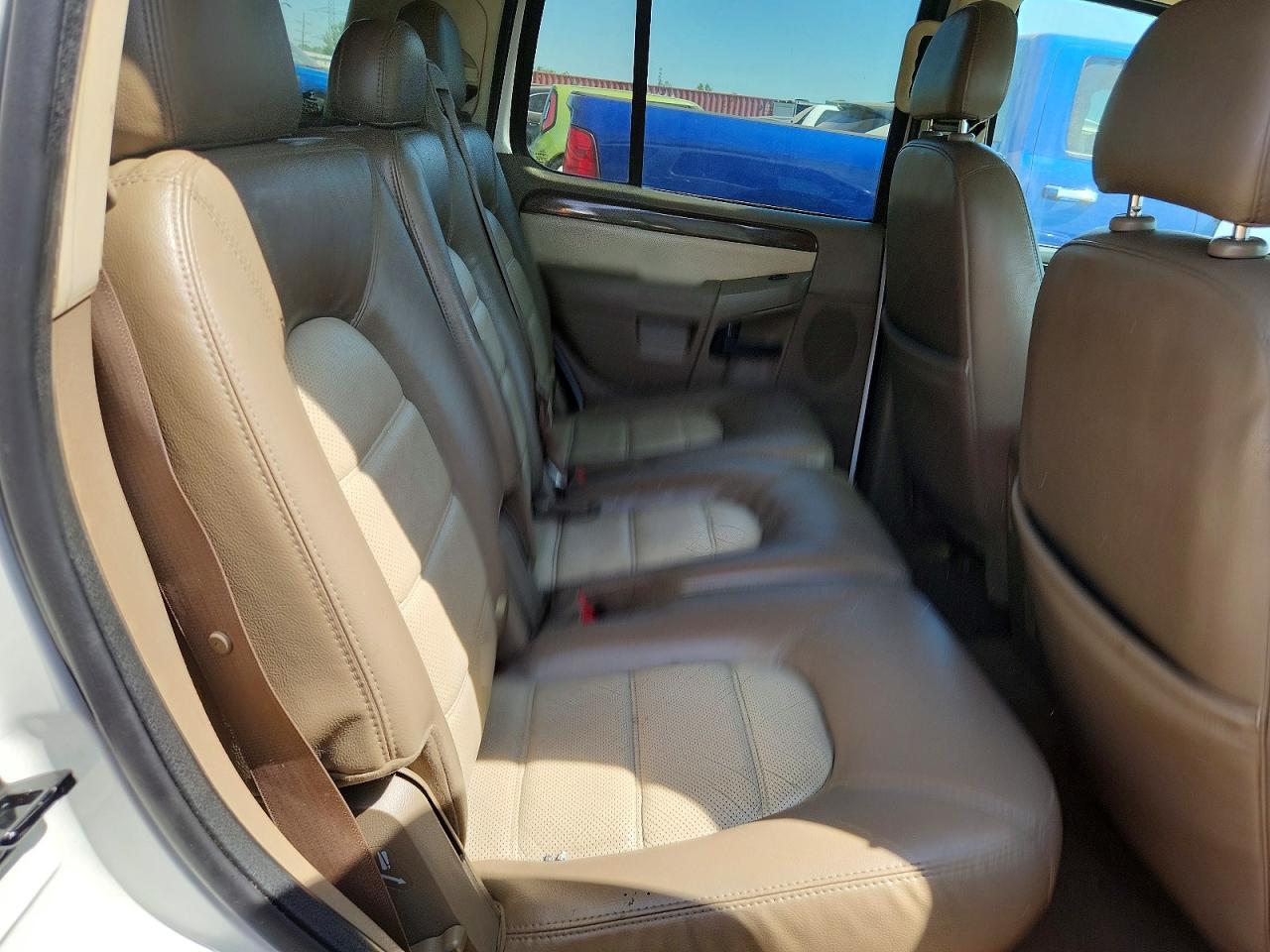 Ford Explorer Eddie Bauer