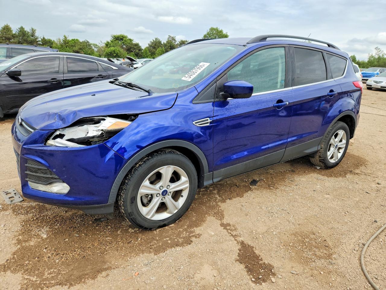 Salvage Ford Escape Image