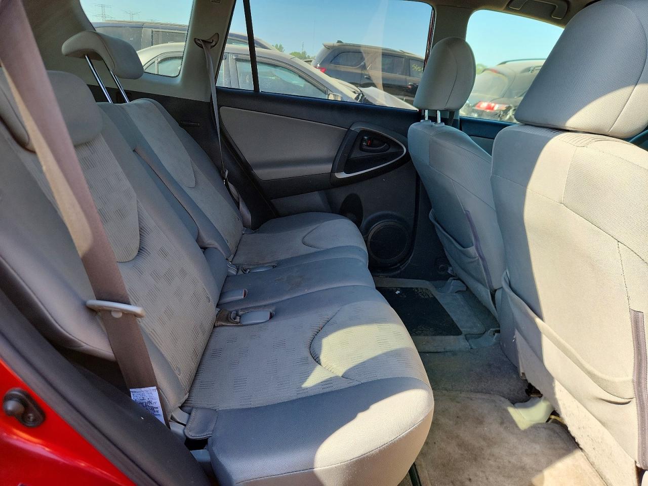 Toyota RAV4 Base