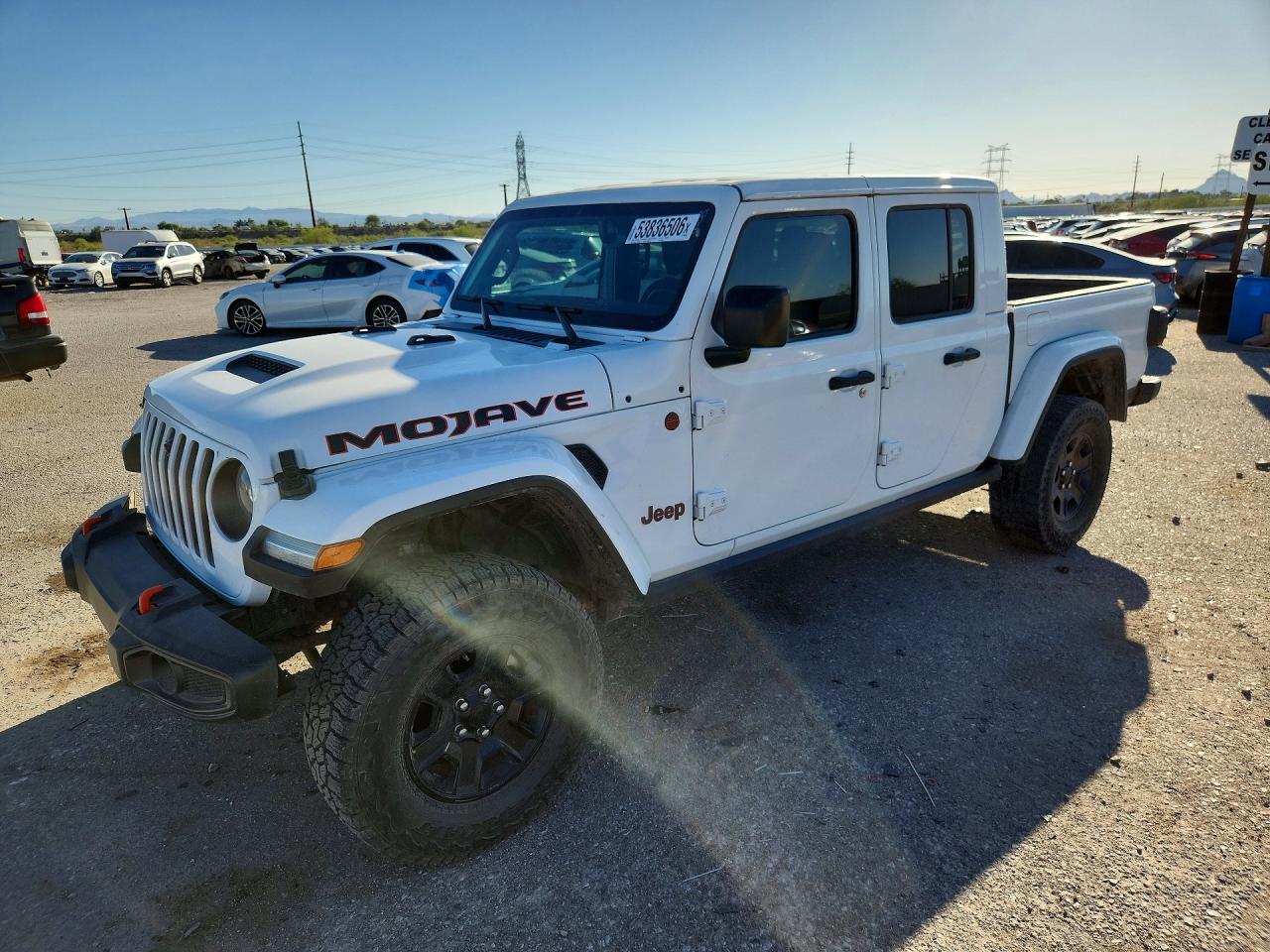 Salvage Jeep Gladiator Image