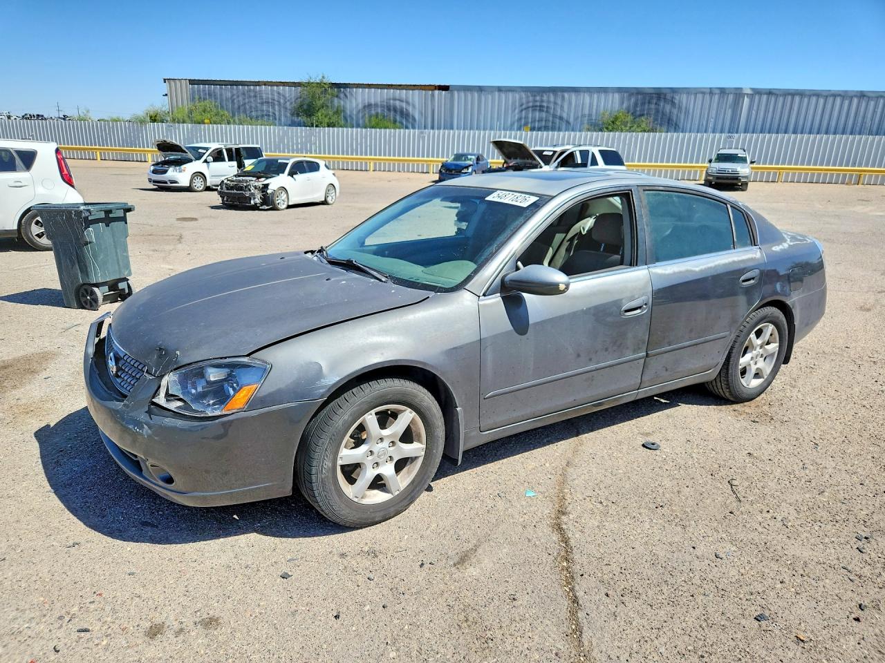 Salvage Nissan Altima Image